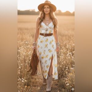 Abercrombie & Fitch Floral Midi Slit Dress
Size small